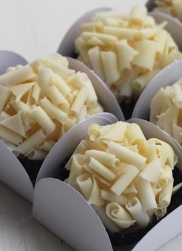 GOURMET GREEN APPLE BRIGADEIRO