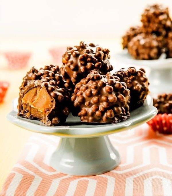 GOURMET CRUNCHY CARAMEL BRIGADEIRO