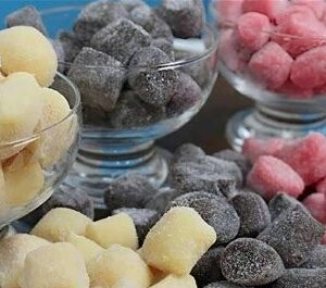 BRIGADEIRO CANDY - VANILLA, STRAWBERRY & COCOA BLACK- 450g